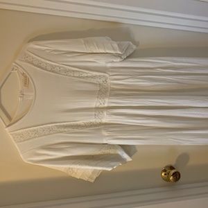 White Flowy Dress (ROOLEE)